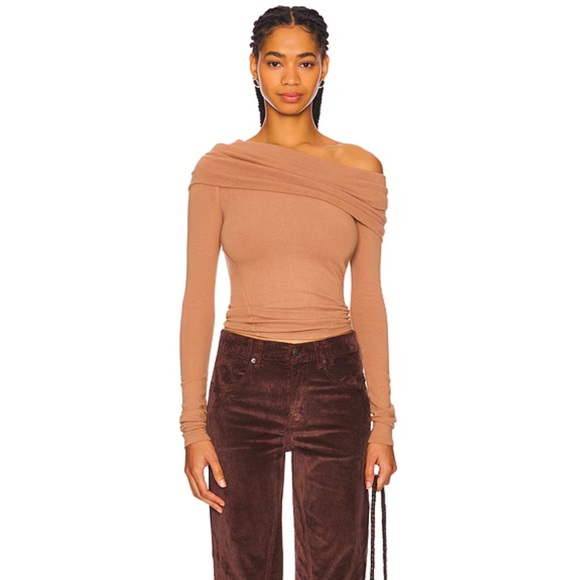 NWOT $58 We the Free Iris Layering Top - Picture 1 of 4